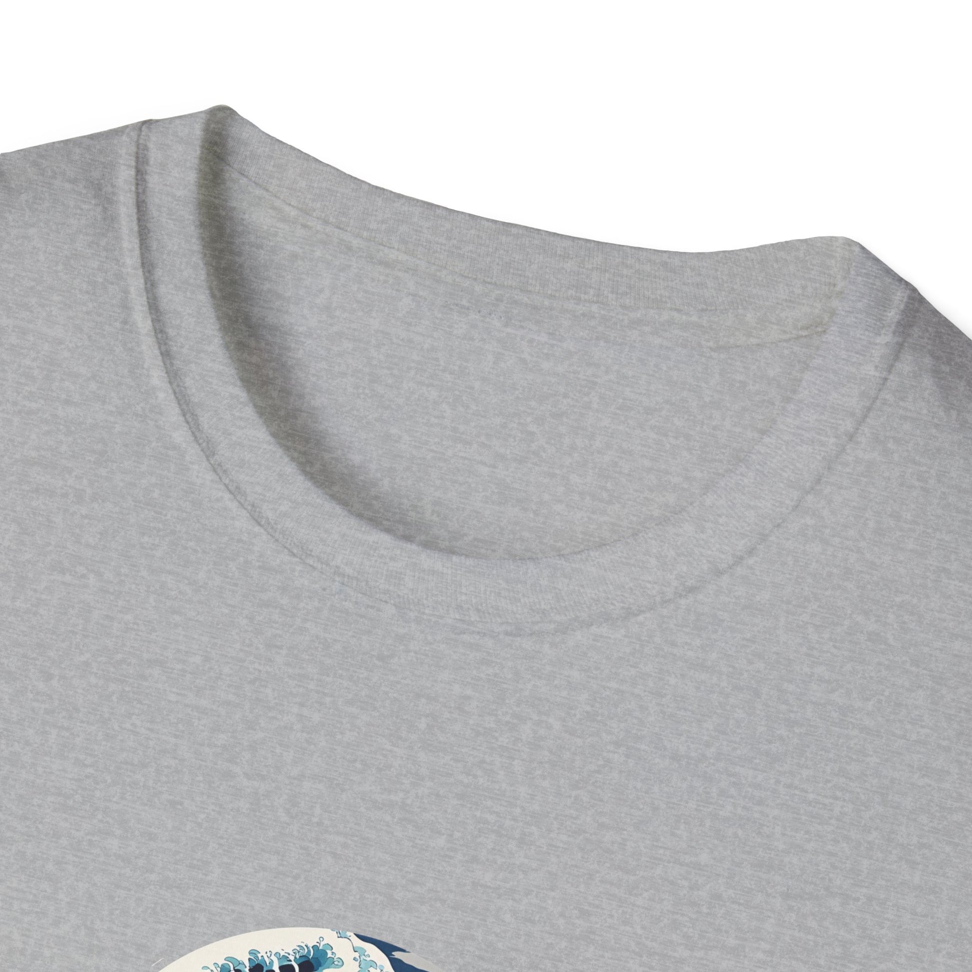 Stylish Unisex T-Shirt with Wave Art Design, Casual Tee, Gift for Ocean [...]